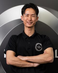 トレーナーの荒張 英好（あらはり ひでよし）