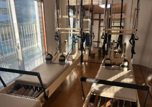 pilatesMee-北千住店、マシン、公式HPからの切り抜き