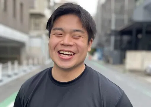 矢治トレーナー