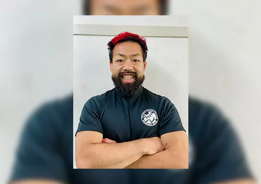 トレーナーの八須拳太郎(はちす けんたろう)さん