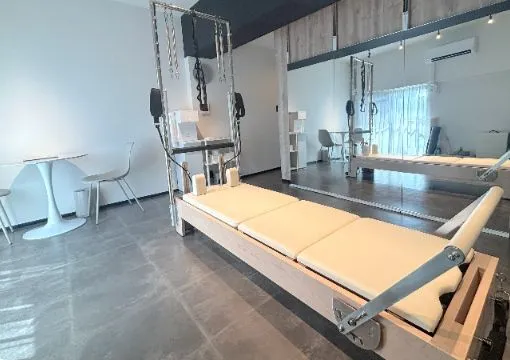 STUDIO IVY 博多駅前店