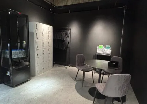 ザ・パーソナルジム梅田店のロッカールーム