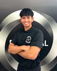 トレーナーの外間 立（ほかま たつる）