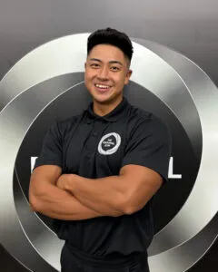 トレーナーの鷲見 桂汰(すみけいた)