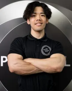 トレーナーの梅田 寛大(うめだ かんた)