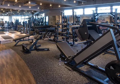 ボディメイクアップジム GEED ジム