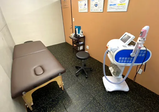 JOLIE33 ジョリィ サンサン 施術室