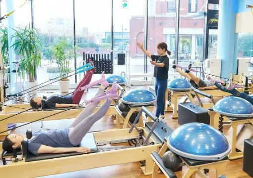 CLUB PILATES(クラブピラティス)のトレーニング風景