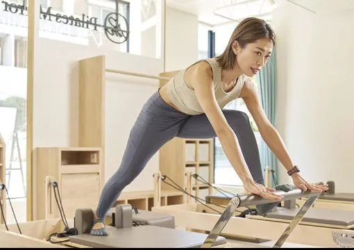 ピラティスミラーのインストラクターNaokoさん