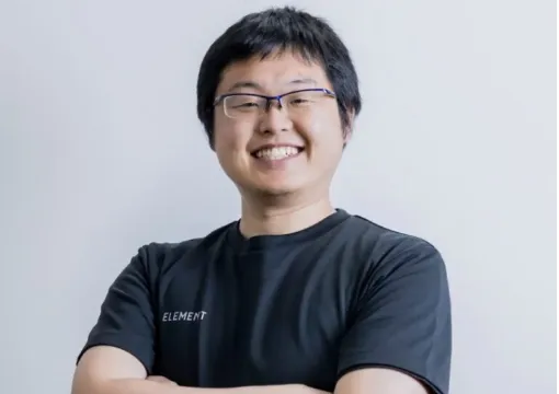 エレメント・芦谷原トレーナー